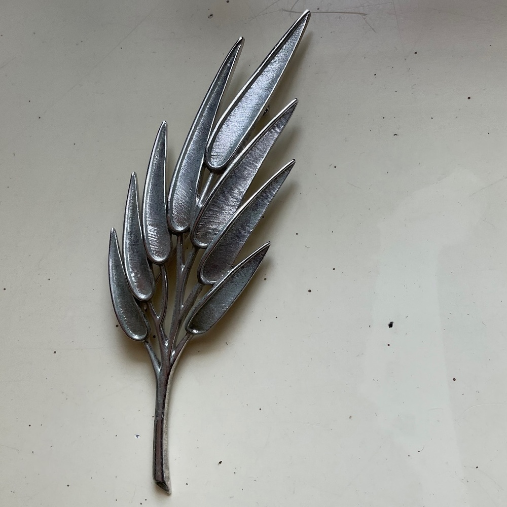 Vintage Trifari signed silver leaf brooch